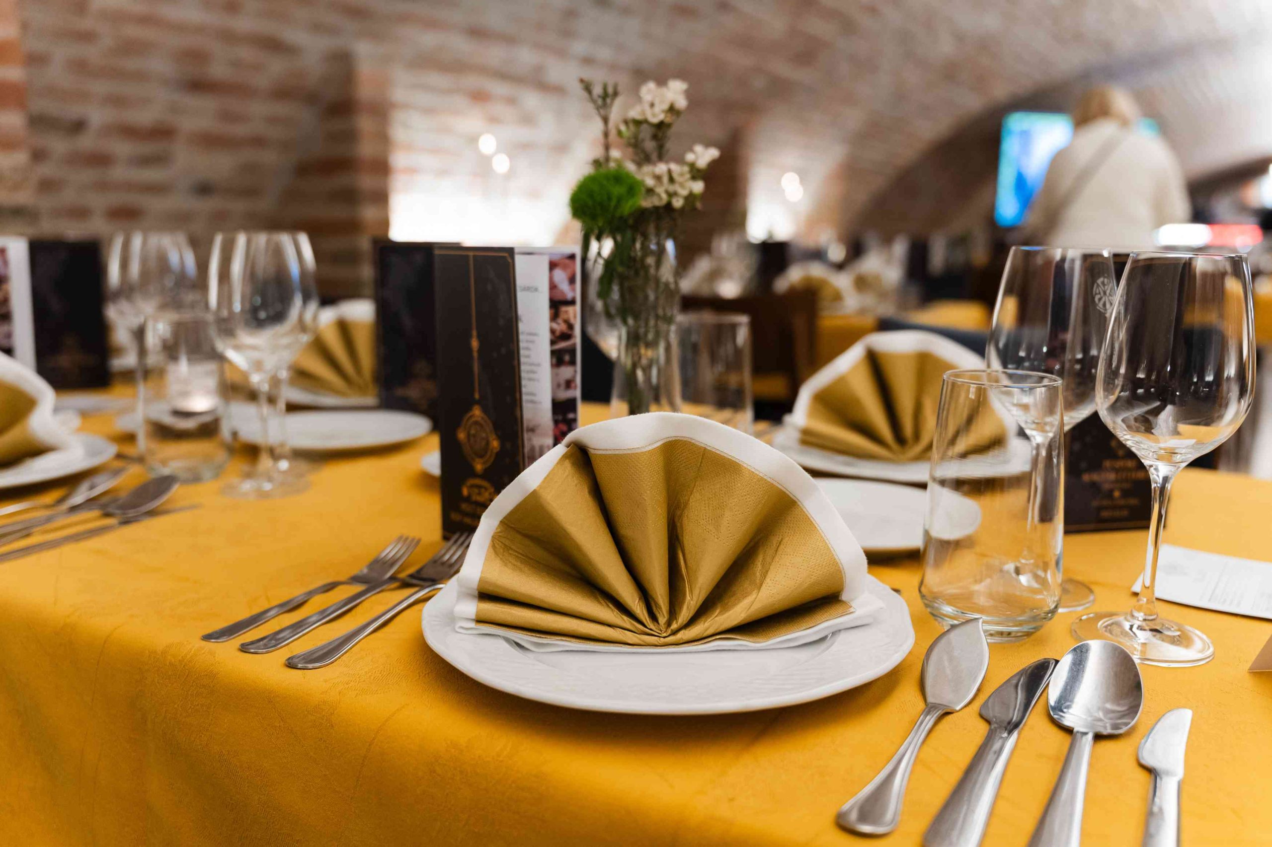 MAGTÁR ÉTTEREM (5)