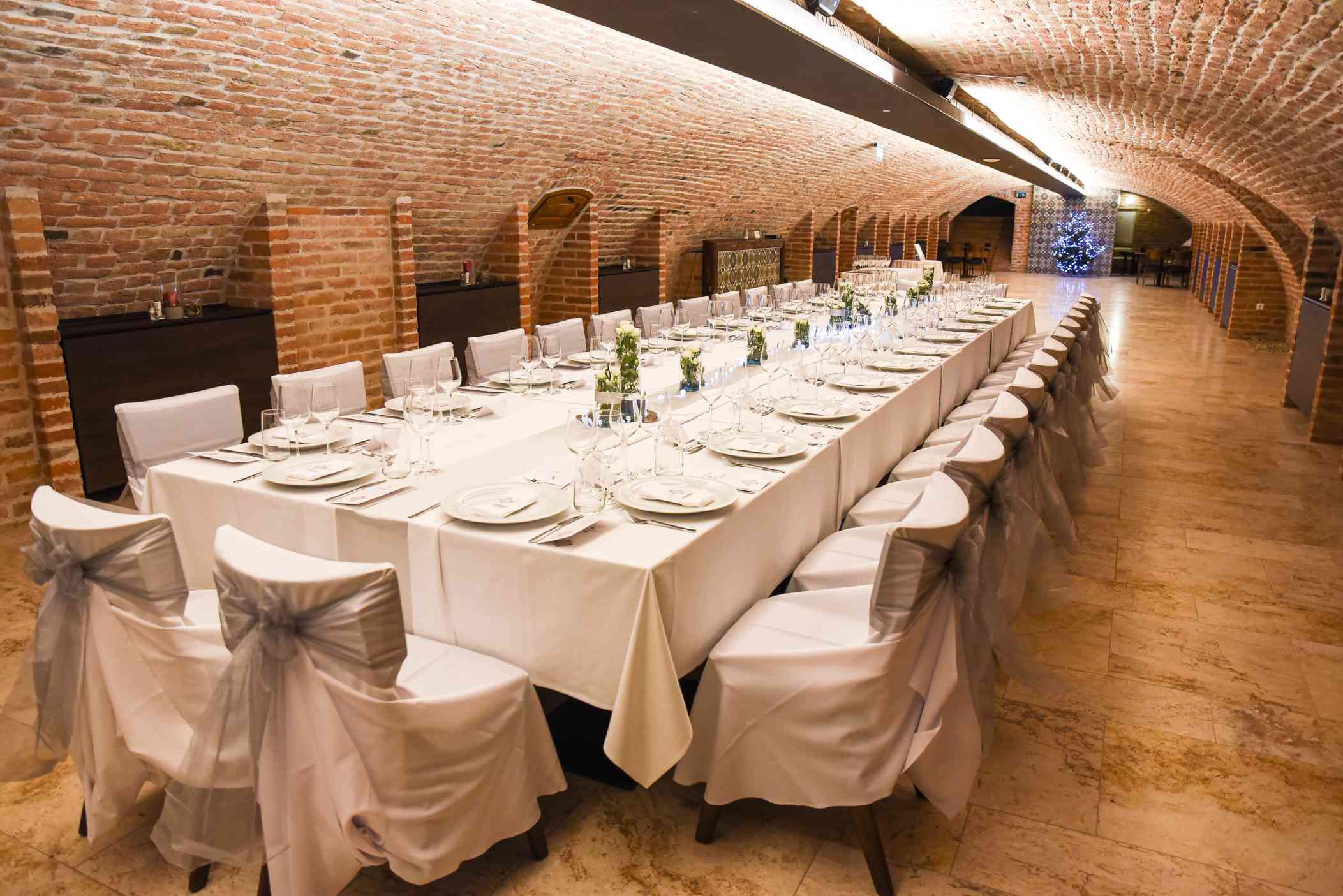 MAGTÁR ÉTTEREM (8)